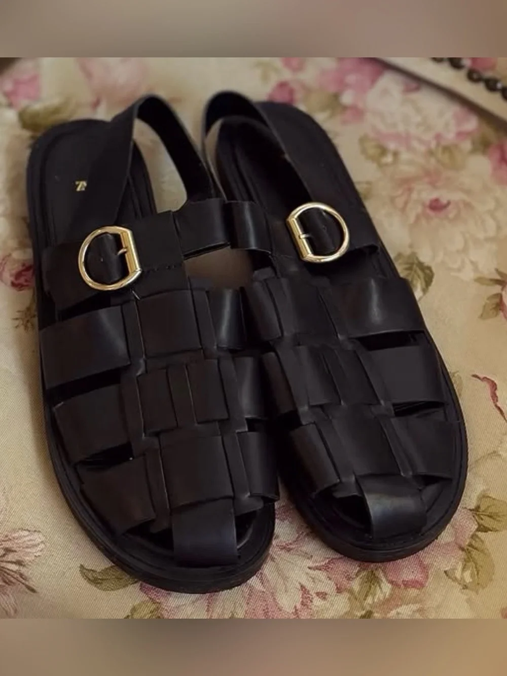 Brand new with tags- Zara Black Leather Flat Sandals - Picture 2 of 9